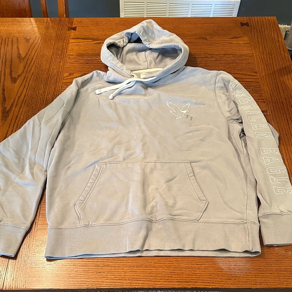 Mens American Eagle Outfitters Light Gray Hoodie size large